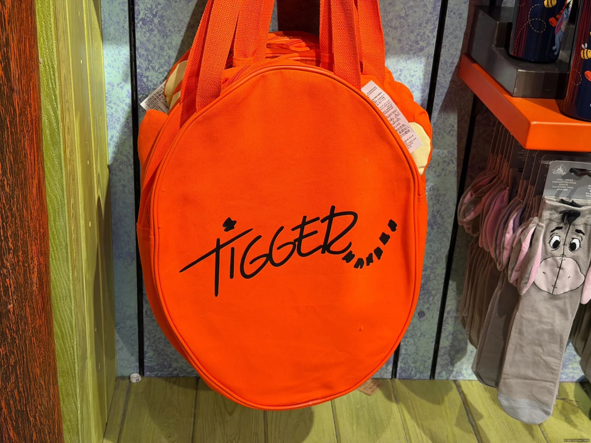 Winnie the Pooh and Tigger Big Face Tote Bags Now Available at Walt Disney World