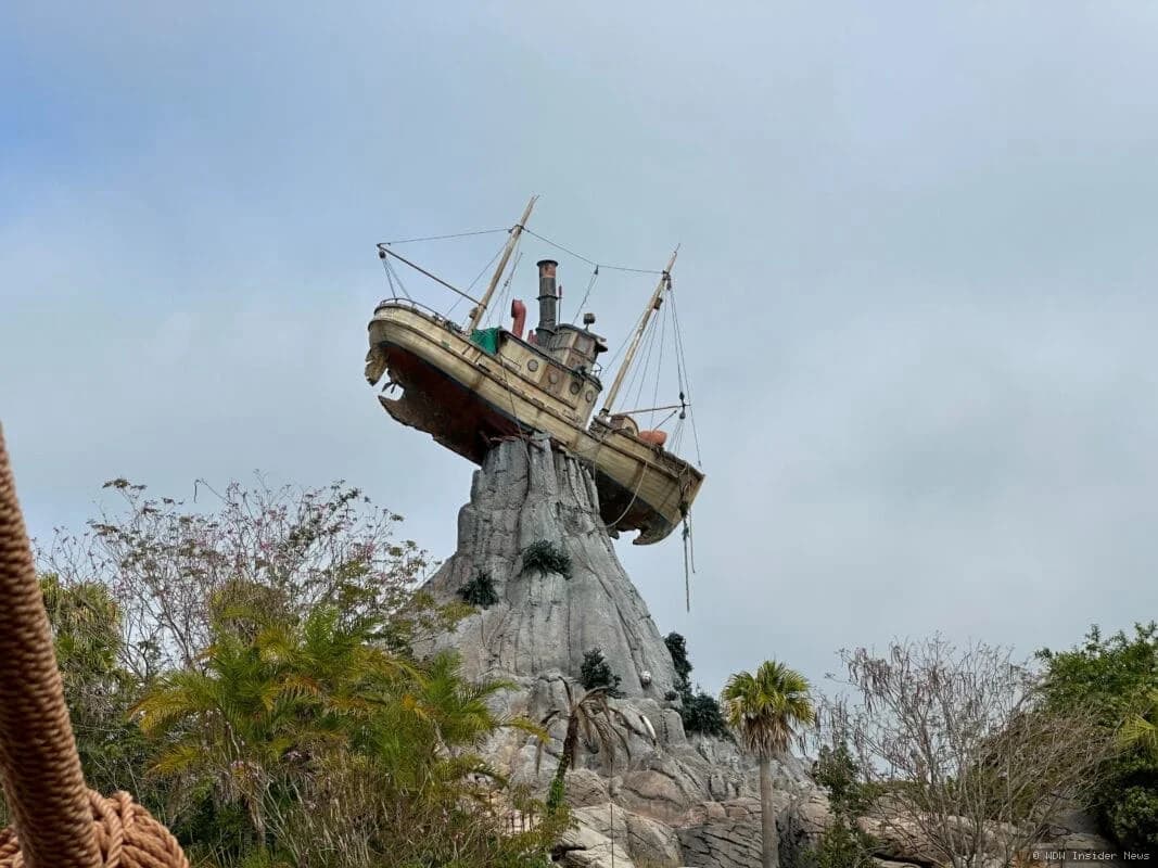 Direct bus departing from a Disney resort for Typhoon Lagoon or Blizzard Beach water park, with guests boarding