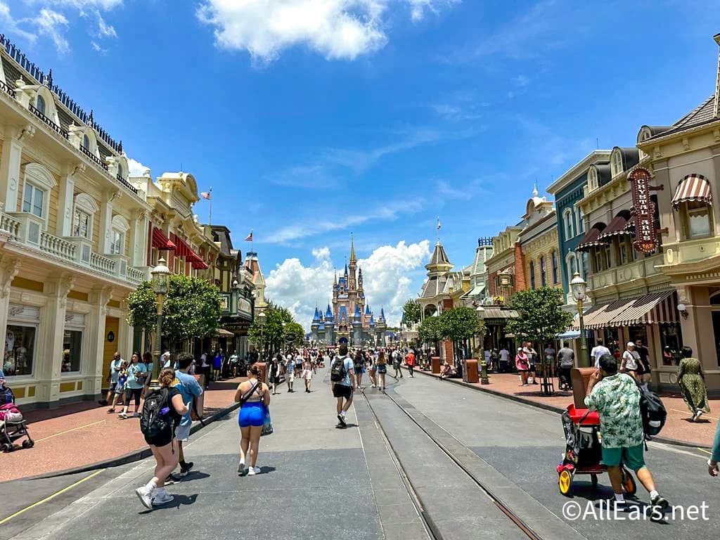 EVERYTHING That Is Open During Early Entry in Magic Kingdom