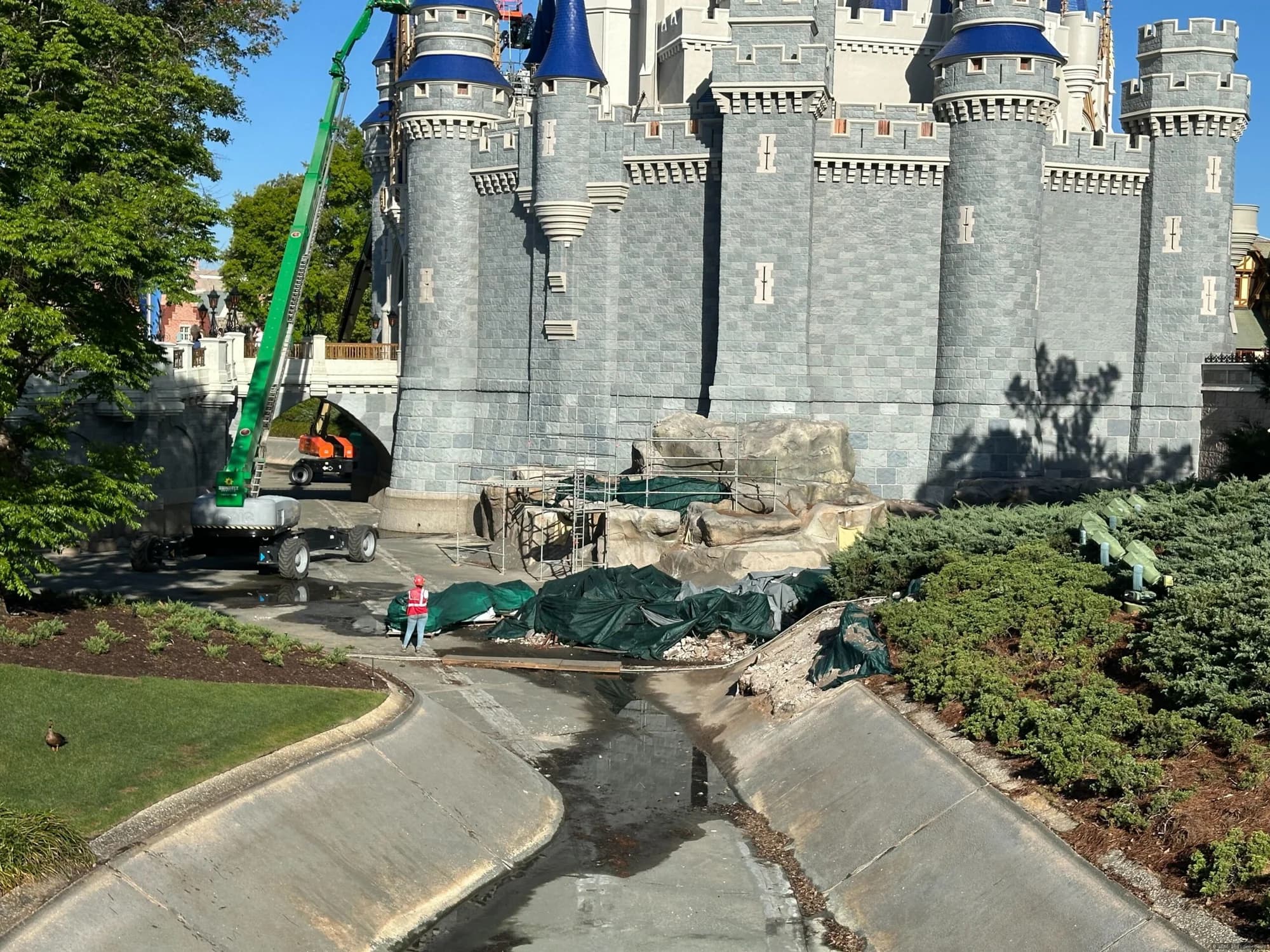 Construction Walls Removed From Cinderella Castle as Repainting Project Nears End